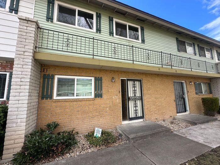 432 Smithridge Park in Reno, NV - Building Photo