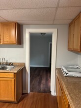 45 Oak St, Unit 2 in Keene, NH - Building Photo - Building Photo