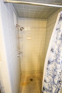 5235 Beechnut St photo'