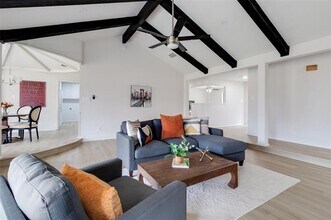 909 Highland Dr in Cleburne, TX - Building Photo - Building Photo