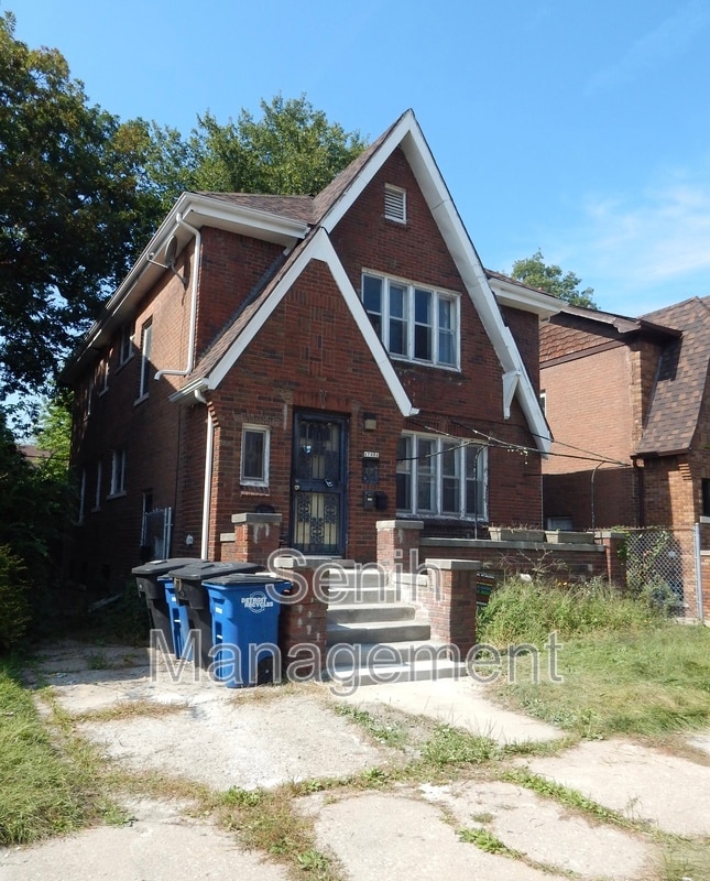 property at 17331 Quincy St