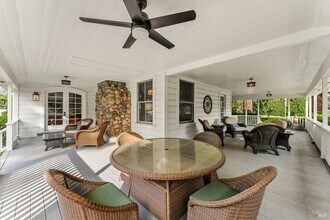 2850 Silverado Trail N in St Helena, CA - Building Photo - Building Photo