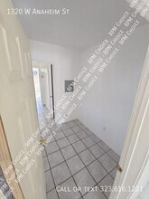 1320 W Anaheim St in Los Angeles, CA - Building Photo - Building Photo