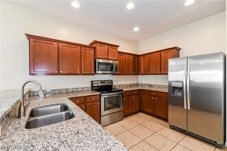 502 SW 19th Ln in Cape Coral, FL - Building Photo - Building Photo