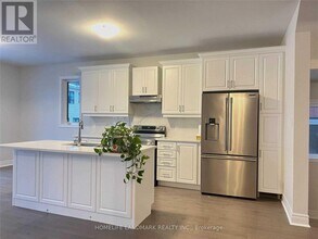 19 Yarl Dr in Markham, ON - Building Photo - Building Photo