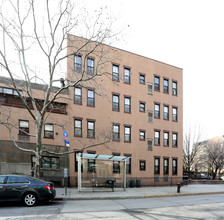 446 Court St in Brooklyn, NY - Building Photo - Building Photo