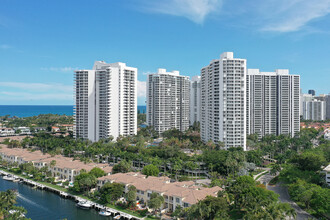 Atlantic II at the Point in Aventura, FL - Building Photo - Building Photo