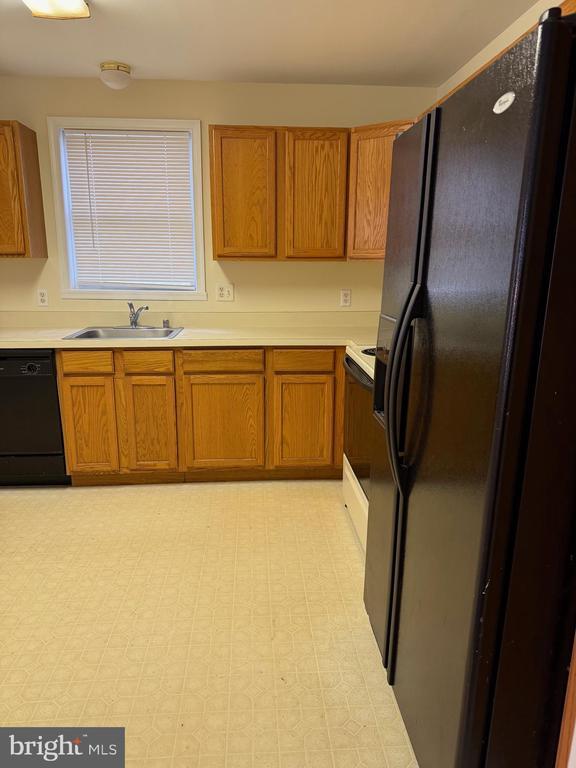 765 210th St in Pasadena, MD - Building Photo - Building Photo