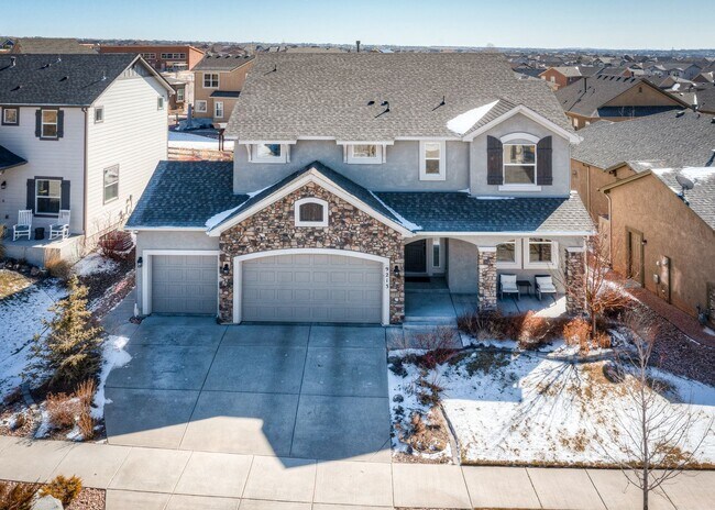 9213 Sunstone Dr in Colorado Springs, CO - Foto de edificio - Building Photo
