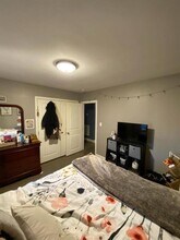 93 Huxley Ave in Providence, RI - Building Photo - Building Photo