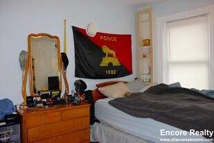 40 Anderson St, Unit 15 in Boston, MA - Building Photo