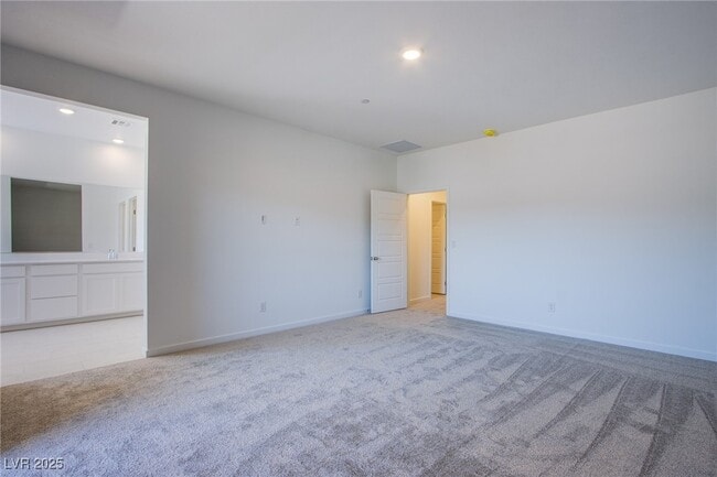 252 Walsh Peak Ave