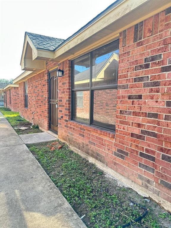 1803 S Horse St, Unit 2,4 in Pharr, TX - Building Photo - Building Photo