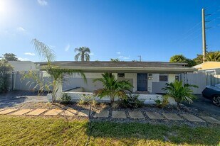 6780 Meade St in Hollywood, FL - Building Photo