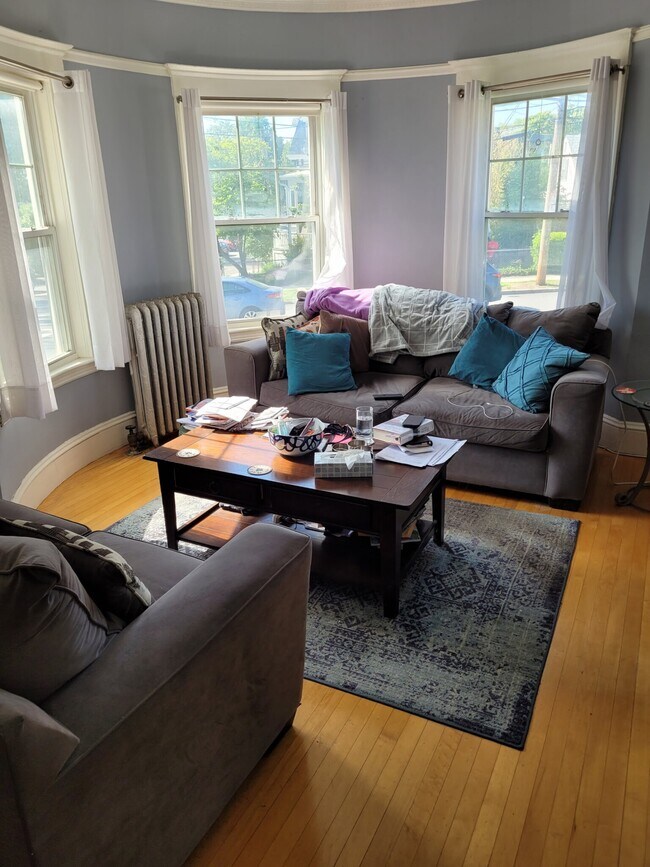 159 Parsons St, Unit 1 in Boston, MA - Building Photo - Building Photo