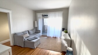 327 Huntington Ave, Unit 3 in Boston, MA - Building Photo