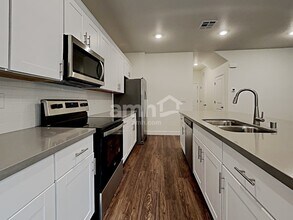 720 Terrain Star Ave in North Las Vegas, NV - Building Photo - Building Photo