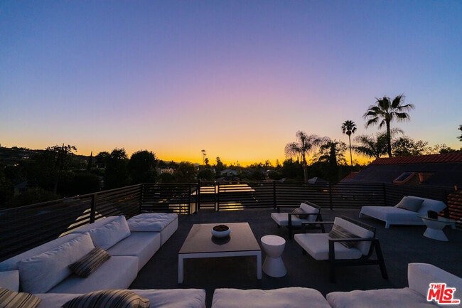 4532 Calhoun Ave in Los Angeles, CA - Building Photo - Building Photo
