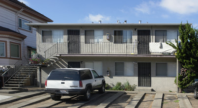 2901-2907 Nicol Ave in Oakland, CA - Building Photo - Building Photo