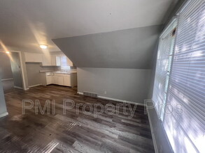 4566 N 28th St in Milwaukee, WI - Building Photo - Building Photo
