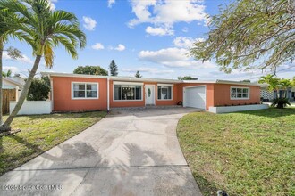 457 S Waterway Dr in Satellite Beach, FL - Building Photo - Building Photo