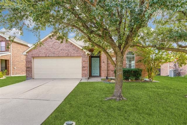 property at 3703 Applewood Rd