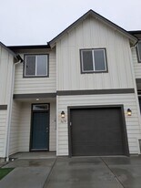 3679 S Roosevelt Pl in Kennewick, WA - Building Photo