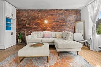 328 Commercial St in Boston, MA - Building Photo - Building Photo