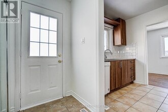 7 Town House Crescent in Brampton, ON - Building Photo - Building Photo