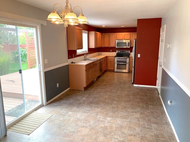 4516 S Santa Cruz Way in Boise, ID - Building Photo - Building Photo