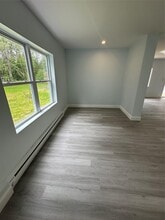 328 Stone School House Rd in Bloomingburg, NY - Building Photo - Building Photo