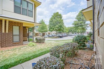 Room in Townhome on Steel Yard Ct in Charlotte, NC - Building Photo - Building Photo