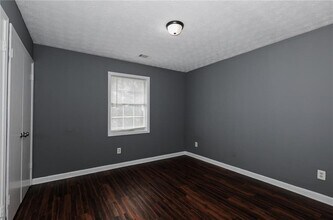 2133 Hickory Bend SE in Conyers, GA - Foto de edificio - Building Photo