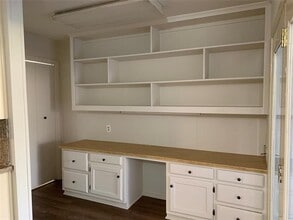 1402 S Cliff St in Decatur, TX - Building Photo - Building Photo