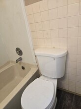 18806 Pawnee Ave in Cleveland, OH - Building Photo - Building Photo