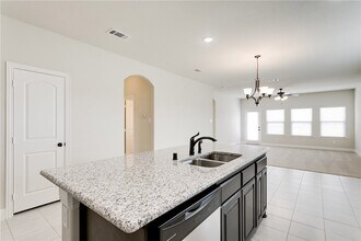 601 Beechwood Dr in Greenville, TX - Building Photo - Building Photo