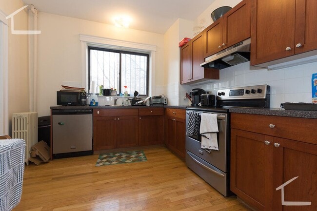 property at 30 Glenville Ave