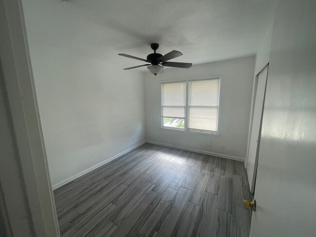 438 Whitehall Dr in Corpus Christi, TX - Building Photo - Building Photo