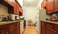 1999 Commonwealth Ave, Unit 3 in Boston, MA - Building Photo - Building Photo