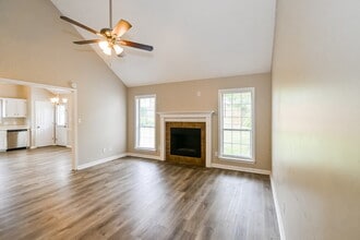 7057 Grove Park Rd in Olive Branch, MS - Building Photo - Building Photo