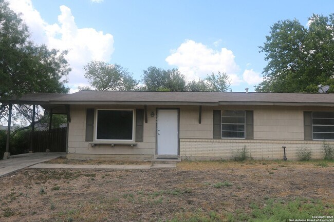 127 Fair Valley St in San Antonio, TX - Building Photo - Building Photo