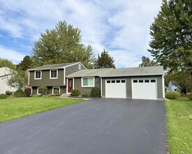 12 Echodale Ave in Baldwinsville, NY - Building Photo - Building Photo