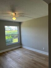 16251 Dublin Cir, Unit Sanibel Way in Ft. Myers, FL - Foto de edificio - Building Photo