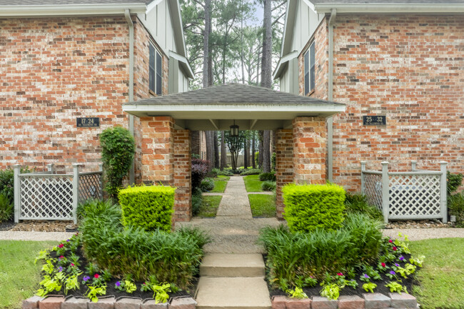 Tallowood Townhomes in Houston, TX - Building Photo - Building Photo