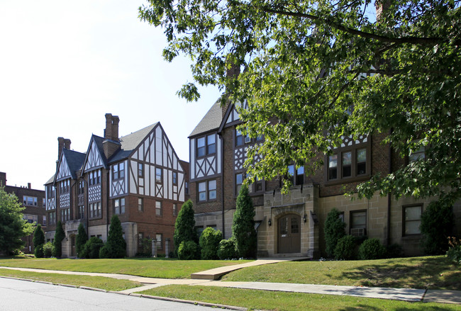 Barclay Apartments in Cleveland Heights, OH - Building Photo - Building Photo