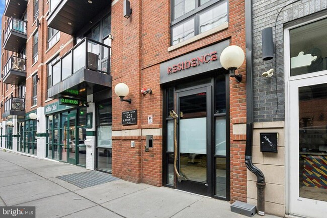 property at 1232 N Front St