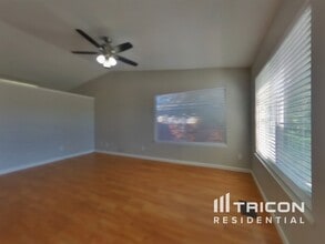 5907 Poinsettia Ct in Sun Valley, NV - Building Photo - Building Photo