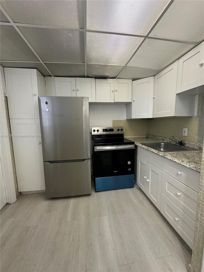 20200 NE 29th Ct in Miami, FL - Building Photo - Building Photo