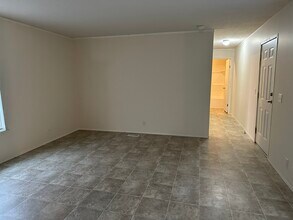 2251 Wellington Green Dr in Clarksville, IN - Building Photo - Building Photo