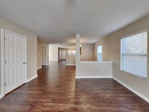 142 W Cavendish Dr in Mooresville, NC - Foto de edificio - Building Photo